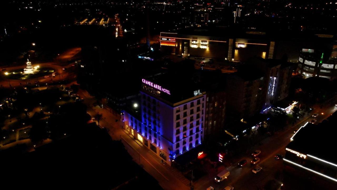 Grande Arte Hotel Эскишехир Экстерьер фото